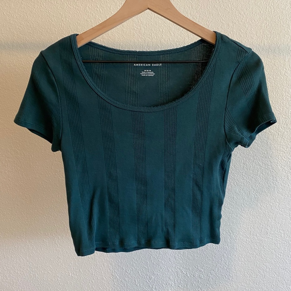 AE Dark Green crop top